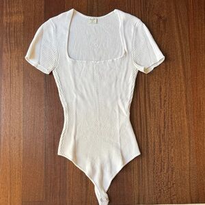 Abercrombie White Ribbed Knit Short Sleeve Portrait Square Neck Bodysuit